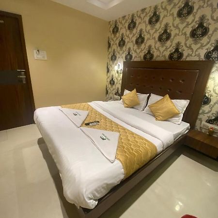 Garden Creek Residency - Near To Mumbai International Airport Hotel Kültér fotó