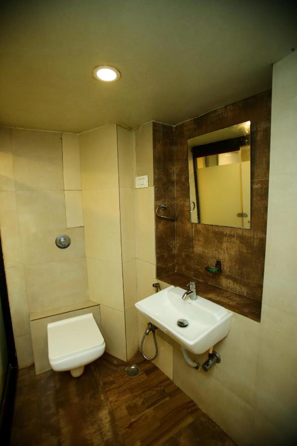 Garden Creek Residency - Near To Mumbai International Airport Hotel Kültér fotó