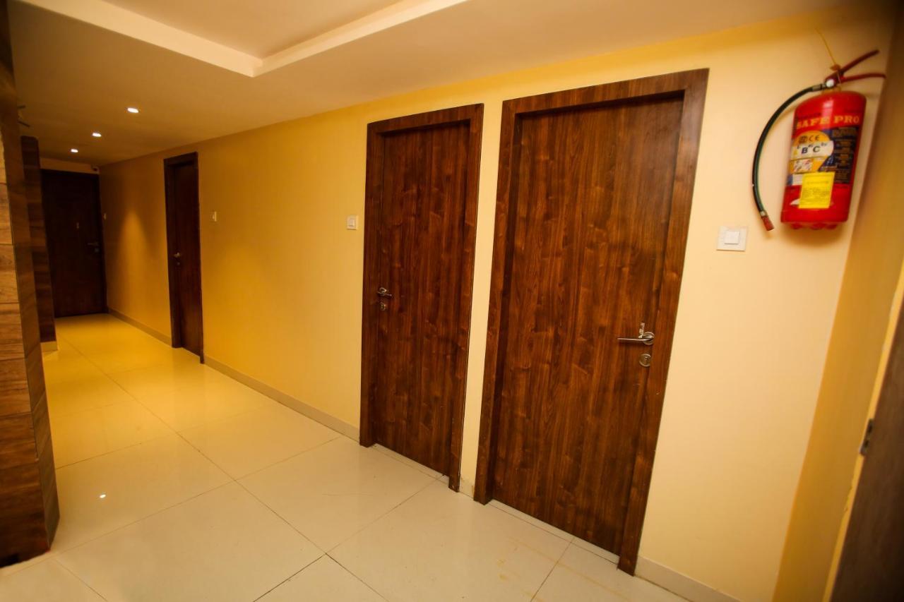 Garden Creek Residency - Near To Mumbai International Airport Hotel Kültér fotó